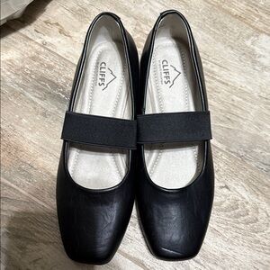 Cliffs Black Mary Jane Flats